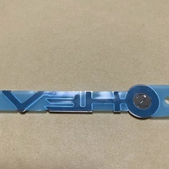 HEVエンブレムの画像