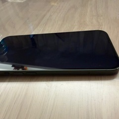 iPhone13128G人気のミッドナイトぐりーんグリーンの画像