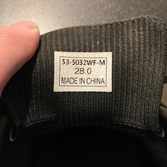 【美品】スニーカー28.0cm 黒 防水の画像