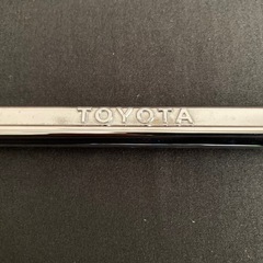 🉐半額‼️⑤【トヨタ】ナンバーフレームの画像