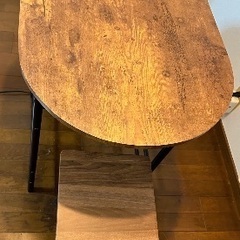 円形ダイニング3点セットの画像