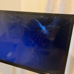 TOSHIBA REGZA 液晶テレビ 画面ひび割れあり 2015年製 ジャンク品の画像