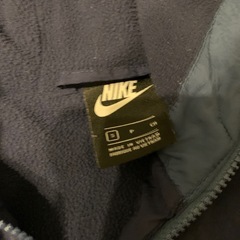 NIKE ウィンドブレーカーの画像