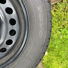 トーヨー スタッドレスタイヤ4本セット　フリード用　185/65/R15の画像