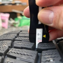 ダンロップウインターマックス02☆215/65R16☆7〜8部山のバリ目４本セット！の画像