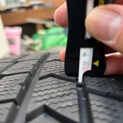 ダンロップウインターマックス02☆215/65R16☆7〜8部山のバリ目４本セット！の画像