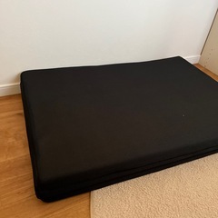 シングル三つ折りマットレス　黒の画像