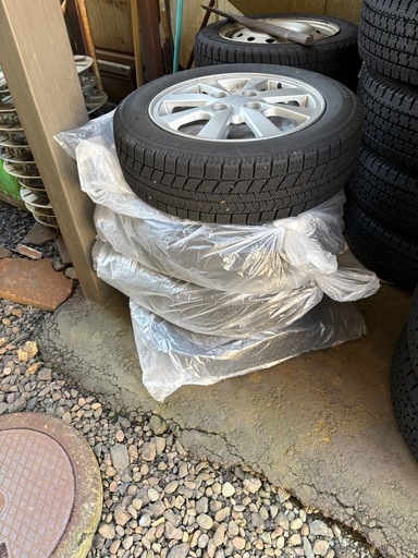 スタッドレスタイヤホイール付き