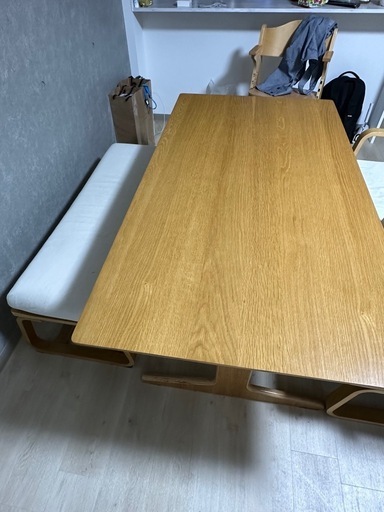 無印ダイニングテーブルとイス
