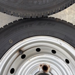 冬タイヤ 12インチ ✳️ 国産スタッドレス ✳️ 145/80R12 ✳️ 軽トラ用ホイール付きバリ山４本組の画像