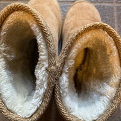 ブラウンモコモコムートンブーツ　22cm  の画像