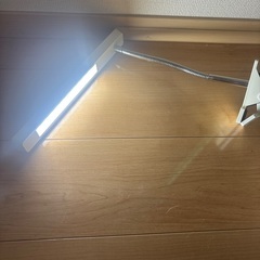 デスクライトの画像