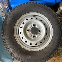 ★キャリートラック・バン等★ダンロップ製スタッドレスタイヤ★4本セット★バリ山程度良し★の画像