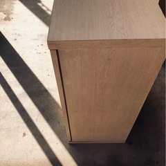 ✅ 山善  ガラスキャビネット（本棚）【宇陀市／14日朝まで】の画像