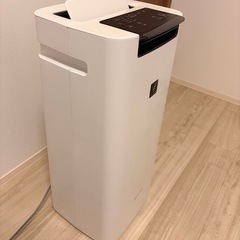 シャープ　加湿空気清浄機2019年製
の画像