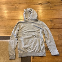 無地 
パーカー　Ｍサイズの画像