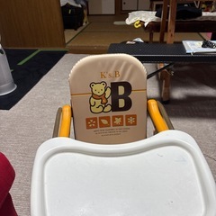 テーブルチェアーの画像