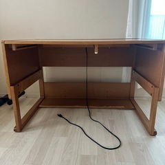 カリモク　学習机　作業台　の画像