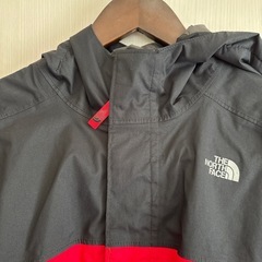 ノースフェイス　ジュニア　ウインドブレーカー　赤の画像