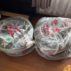 冬用スタッドレスタイヤ　ダンロップ　WM02 175/65R15/84Q（ナット含む）の画像