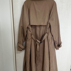 オーバートレンチコートの画像
