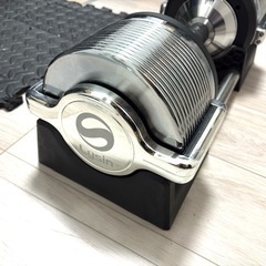 可変式ダンベル32kg x2個の画像