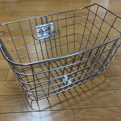自転車　前カゴ　大きめ　の画像