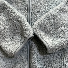 ユニクロ　フリース2枚　130cm.140cm、ライトダウン140cmの画像