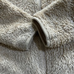 ユニクロ　フリース2枚　130cm.140cm、ライトダウン140cmの画像