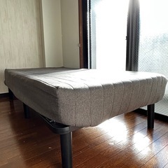 【11月17日まで】脚付きシングルベッドの画像