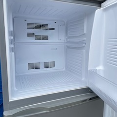 AQUA 2D冷蔵庫の画像