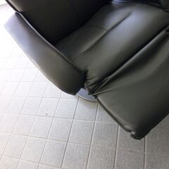 ※取引中/売約済***********未使用/新品　訳あり特価　1人掛け オットマン一体型 チェア ソフトレザーの画像