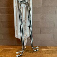 アイロン台（折りたたみ式）の画像