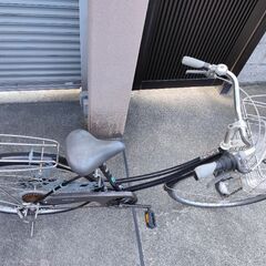 綺麗です。　オートライト6段変速ステンレスハンドル 26インチ自転車の画像