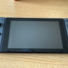Switch 本体　備品付き（充電器除く）の画像