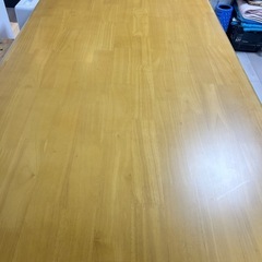 ダイニングテーブルの画像