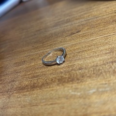 イヤリングセットとゆびわと指輪の画像