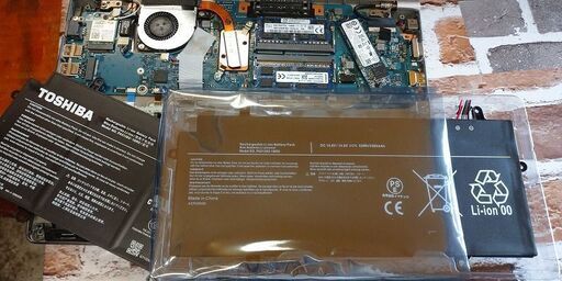 東芝 DynaBook RZ63/BS Core i7 バッテリー新品