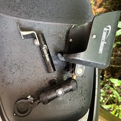 早い者勝ち!!カエディア バイク スマホホルダー サンシェード の画像