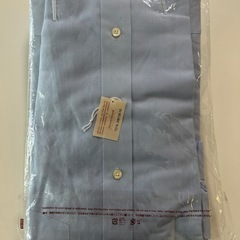 未使用TRUSSARDIトラサルディ長袖ワイシャツ長袖メンズシャツ長袖シャツトップス紳士服ライトブルー水色無地綿50％麻50％襟回り41-ゆき82製品タグ袋日本製国産国内製メイドインジャパンmade in japanメンズmen男性用紳士定価9,240円税込の画像