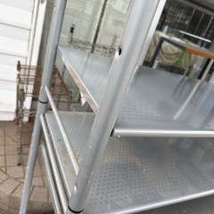 スチールラックの画像