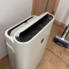 空気清浄機　SHARPの画像