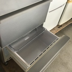 AQUA    3ドア冷蔵庫　2019年製　272L     自動製氷なし　中古品　の画像