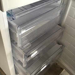 SHARP     2ドア冷蔵庫　2021年製　310L     冷蔵185L     冷凍125L     中古品　※無線LAN機能はノーチェックの画像