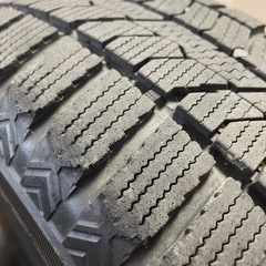 185/60R15 TOYOスタッドレスタイヤ
の画像