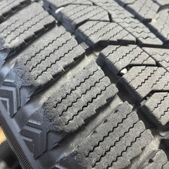 185/60R15 TOYOスタッドレスタイヤ
の画像