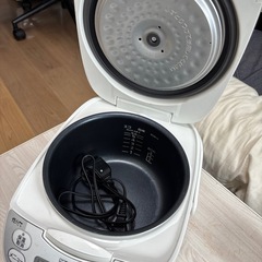 炊飯器　タイガーの画像