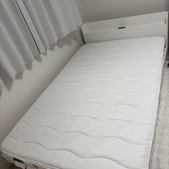 ベッドフレーム セミダブル SD ホワイト 白 マットレス付きの画像