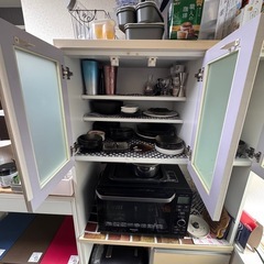 食器棚の画像