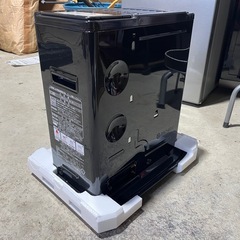 未使用品　トヨトミ　石油ストーブ　反射型ストーブ　ブラック　２０１８年製　自然通気形開放式　木造６畳／コンクリート８畳　こぼれま栓　コンセント不要　電池式　楽々ロック　暖房　災害　停電　キャンプ　アウトドア　ＲＳＸ－２３０の画像